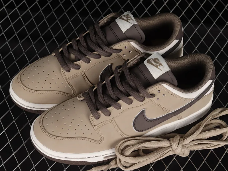 All Categories Nk SB Dunk Series Nk SB Dunk Low Low-top sneakers Otomo Katsuhiro x Nk SB Dunk Low "Steamboy OST" Creative customization collaboration Otomo Katsuhiro co-branded SB low-top sports and leisure sneakers LF0068-002